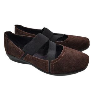 CLARKS Brown Suede Mary Jane 6 Women's Shoes Soft Cushion Comfort Slip Ons